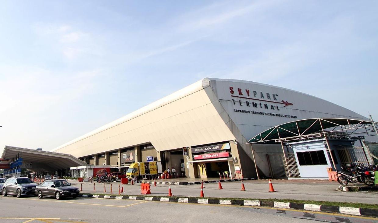Dsara Big Cinema Netflix Projector Next Sb Hospital Apartman Sungai Buloh Kültér fotó